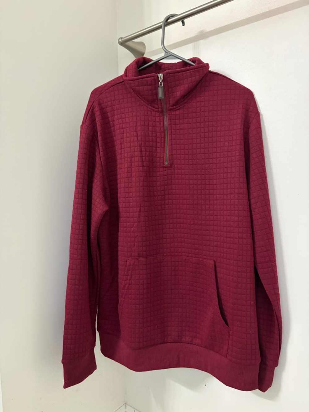 Men's Burgundy Half-Zip Quilted Pullover Hoodie‎